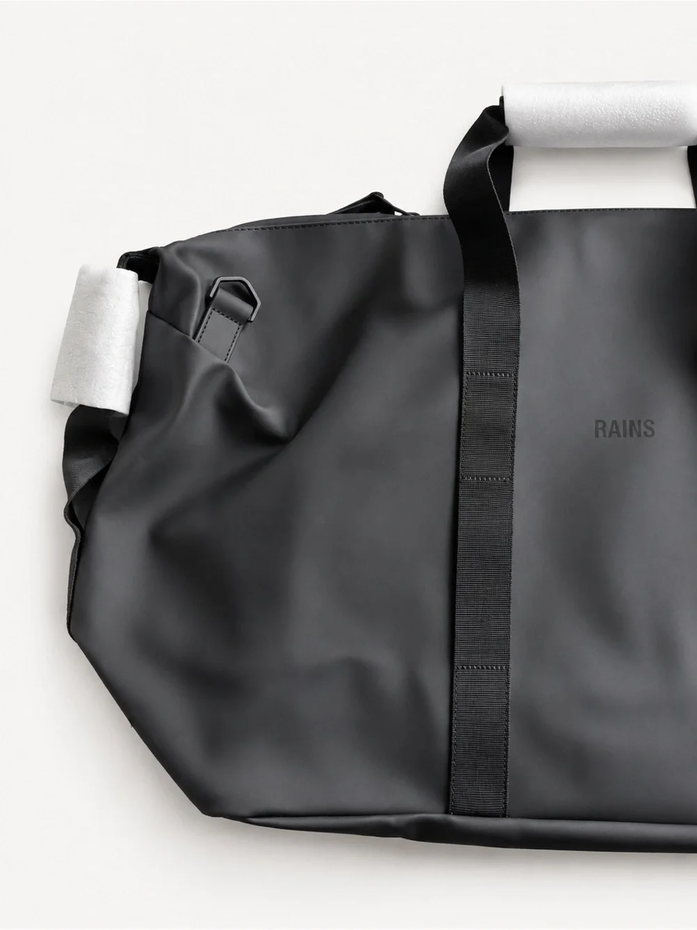 Rains Black Hilo Weekend Black Duffel Bag W3 Travel Carryall Mens Womens